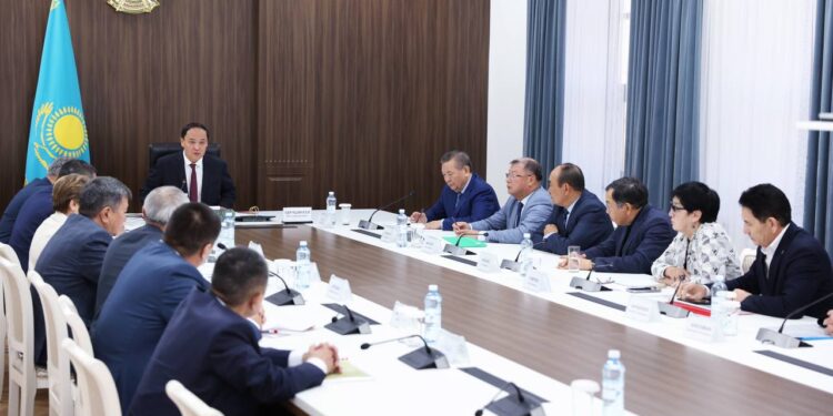 Облыс әкімі отандық ауыл шаруашылығы ғалымдарымен кездесті