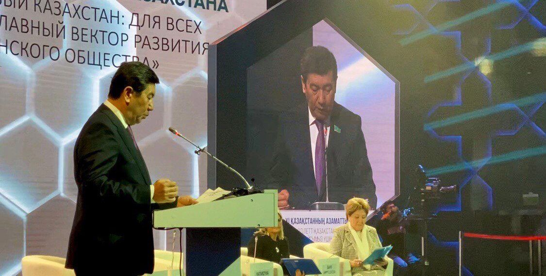 Президент белсенділер мен еріктілерге үндеу жолдады