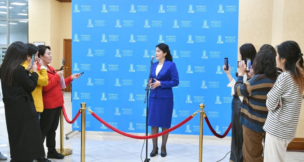 А.ҒИНИЯТ МӘМС ЖҮЙЕСІНІҢ МІНДЕТТЕРІ ТУРАЛЫ АЙТЫП БЕРДІ