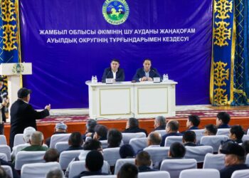 Облыс әкімі Шу ауданындағы ауылдықтардың мәселелерін тыңдады