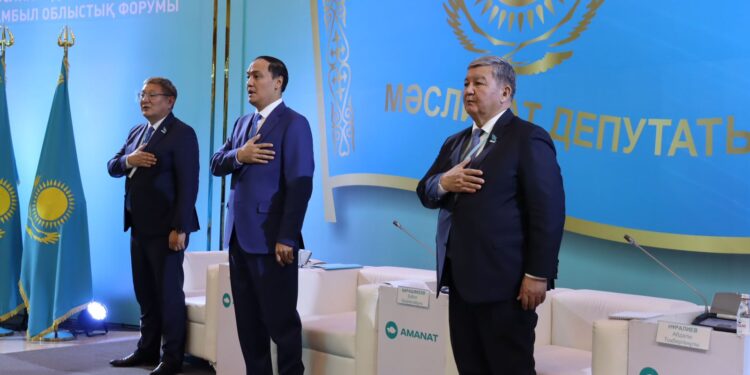 «AMANAT» партиясы мәслихат депутаттарының бірінші облыстық форумы өтті