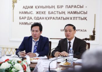 Облыс әкімі үкіметтік емес ұйым өкілдерімен кездесті