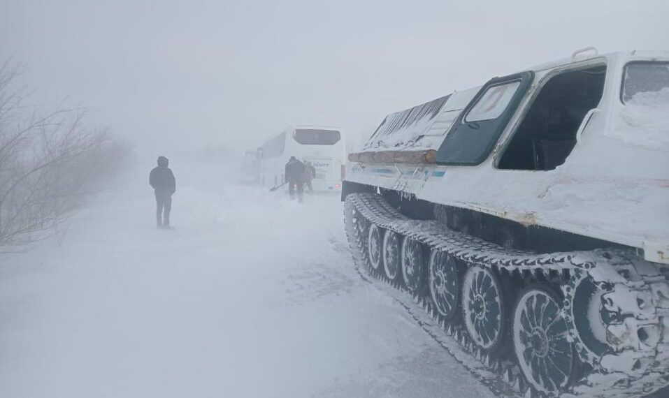 Қазақстанның 14 өңірінде жолдар жабылды