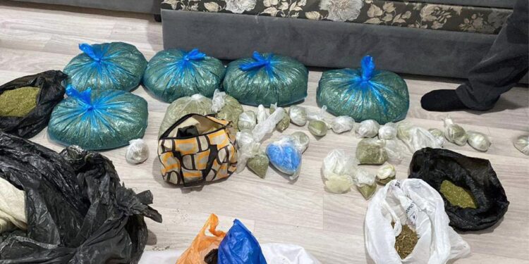 Ұлытау облысында есірткі таратқан төрт адам ұсталды — ҰҚК