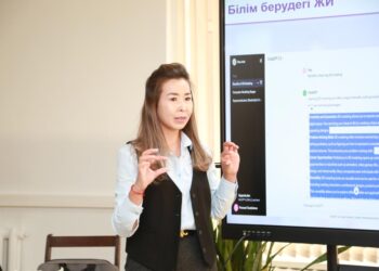 ҚызПУ ұстазы жасанды интеллект көмегімен білім беру жүйесін өзгертпекші