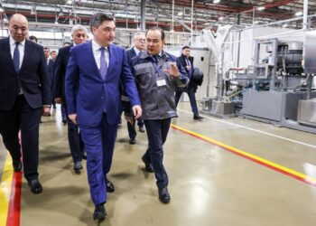 Үкімет басшысы Қарағанды облысының бірнеше кәсіпорнына барды