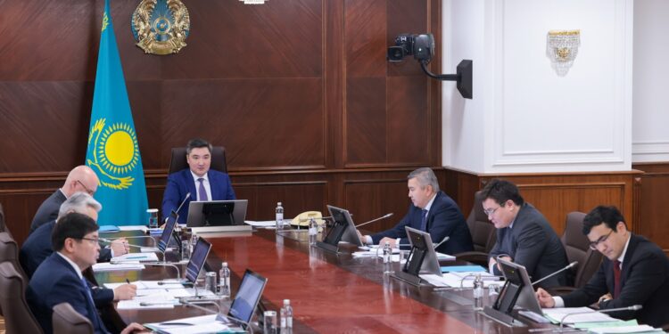 Премьер-министр «Бәйтерек» холдингінің саясатын қайта қарауды тапсырды