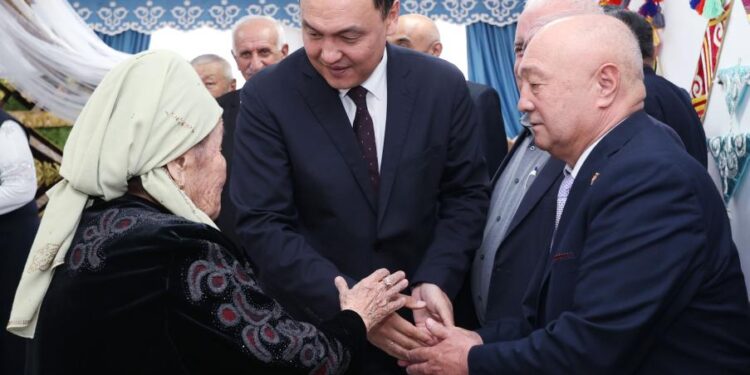 Аймақ басшысы ардагерлер және жастармен кездесті