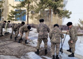 Қарулы күштердің әскери қызметшілері «Тазару күні» акциясын қолдады