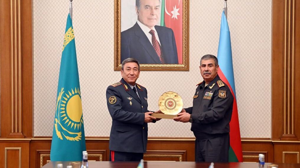 Қорғаныс министрінің бірінші орынбасары Әзербайжанға ресми сапармен барды