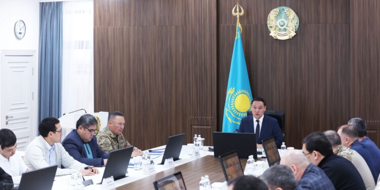 Жамбыл облысында су тасқыны қаупі бар аумақтарда тәулік бойы кезекшіліктер ұйымдастырылуда
