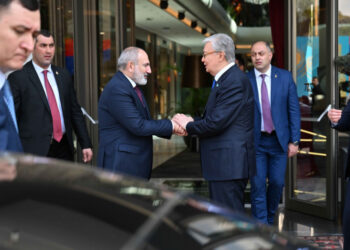 Президент Қасым-Жомарт Тоқаев Армения мен Әзербайжан арасындағы қатынасты тезірек реттеуге шақырды