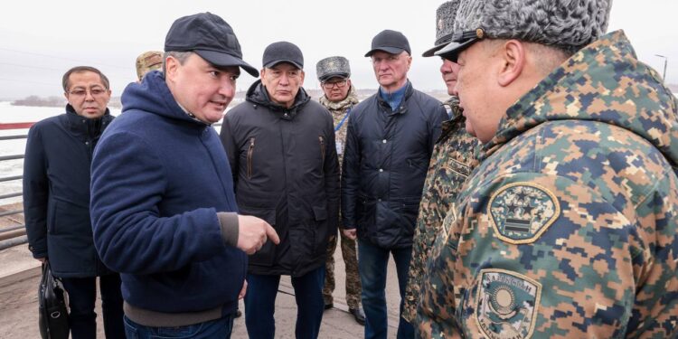 Бектенов: Президент су тасқынымен күреске барлық күшті жұмылдыру міндетін қойды