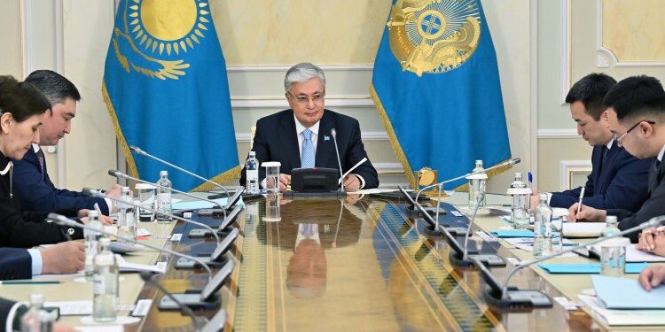 Тоқаев: Еліміздің бес аймағында су тасқынының екінші толқыны болуы мүмкін