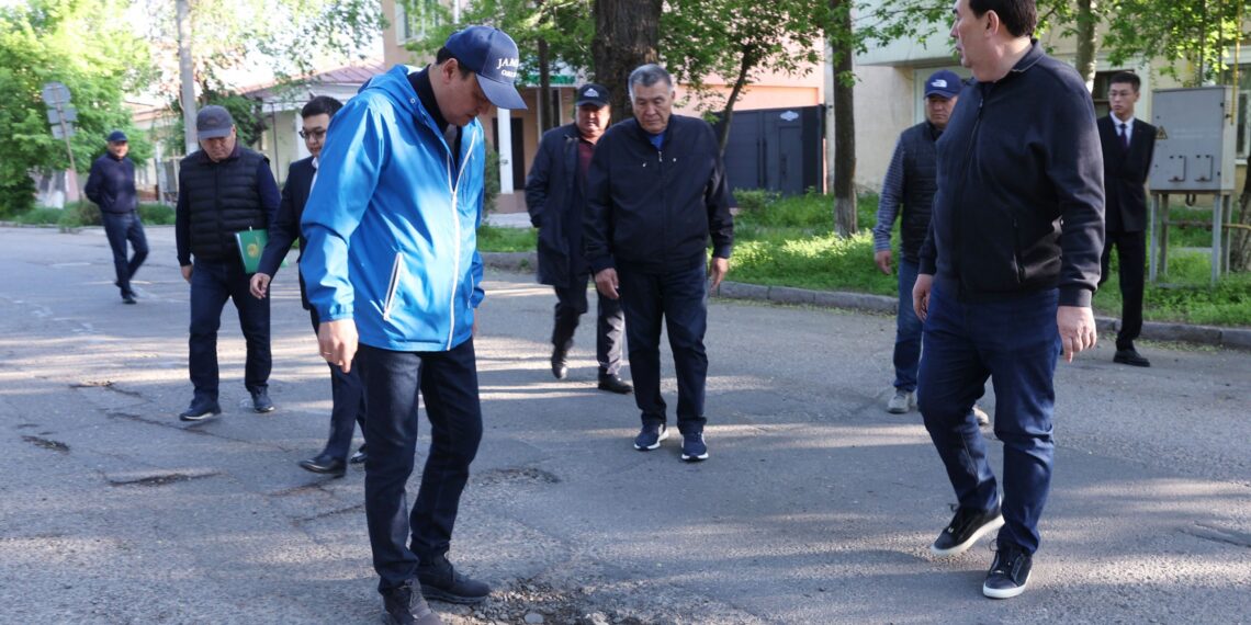 Биыл Таразда 140 шақырымнан аса жол жөнделеді