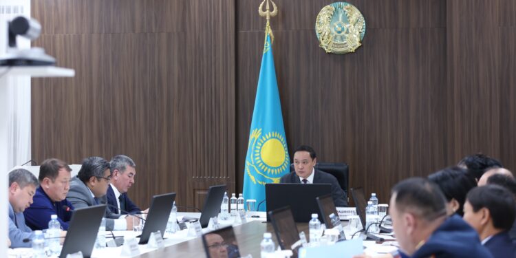 Қарашөкеев: «Балалар кез келген жерде өздерін қауіпсіз сезініп, ойларын ашық айтуы керек»