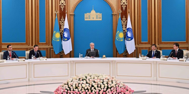 Жамбыл облыстық ҚХА мүшелері «Бірлік. Жасампаздық. Өрлеу» атты ҚХА-ның ХХХІІІ сессиясына онлайн қатысты