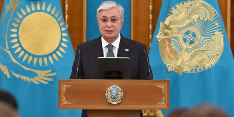 Ақордада тасқынмен белсене күрескен азаматтар марапаттталды