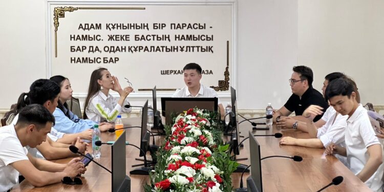 Таразда жас қаламгерлердің шоғыры қалыптаспақ