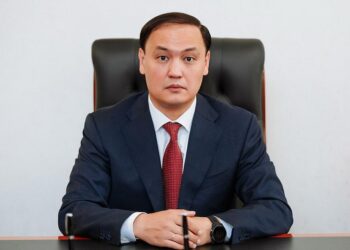 Қарашөкеев БАҚ өкілдерін кәсіби мерекесімен құттықтады