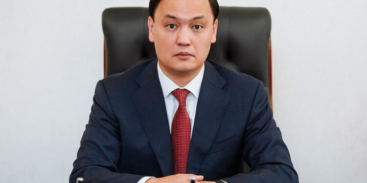 Қарашөкеев БАҚ өкілдерін кәсіби мерекесімен құттықтады