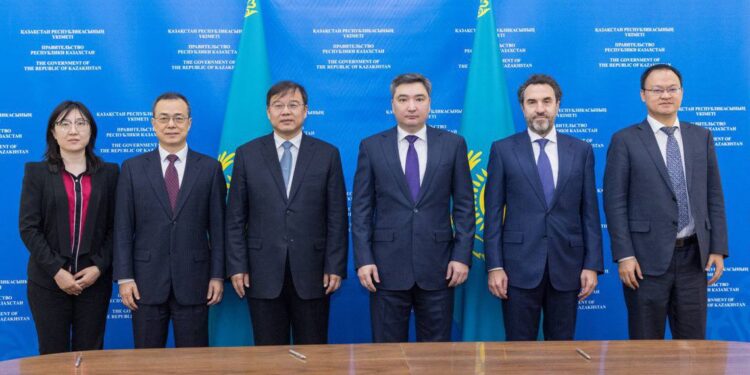 Абай облысында жылдық қуаты 300 мың тонна мыс балқытатын зауыт салынады