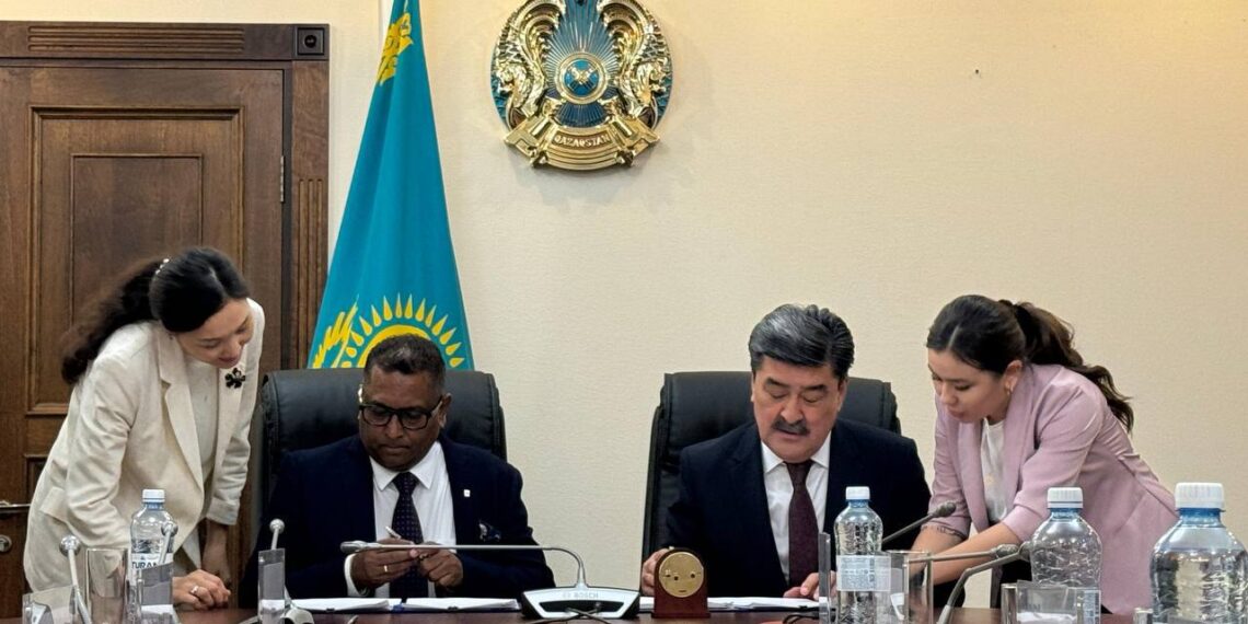 Жолбарыстарды Қазақстанға қайтару жөнінде меморандумға қол қойылды