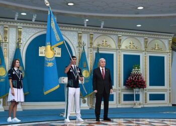 Президент Олимпиадаға қатысатын Қазақстан құрамасының мүшелеріне туды табыс етті