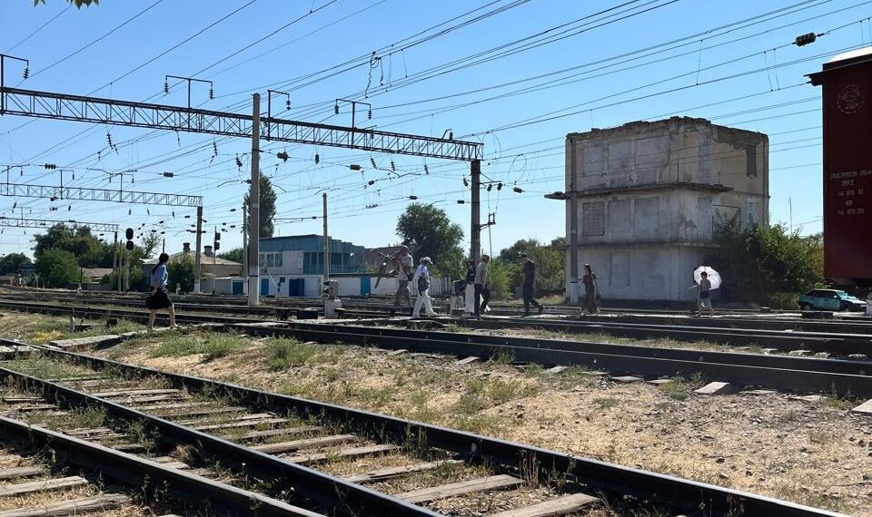 Тараз станциясында жарақаттанудың алдын алу бойынша бірлескен рейд өтті