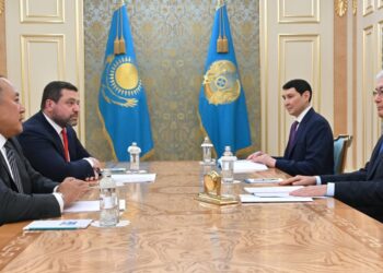Kaspi басшылары Тоқаевпен не себепті кездескені белгілі болды
