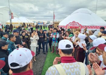 “Желтоқсан желі” әнінің авторы жамбылдық спортшыларға бата берді