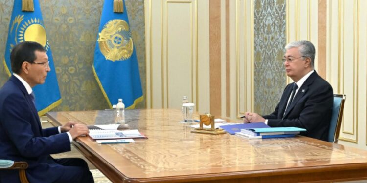 Мемлекет басшысы Орталық сайлау комиссиясының төрағасы Нұрлан Әбдіровті қабылдады