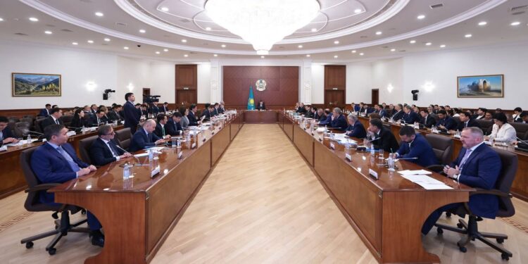 Бектеновтің төрағалығымен Отандық кәсіпкерлер кеңесінің отырысы өтті