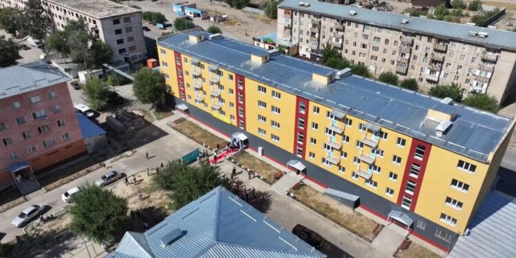 Әулиеата жастары. Биыл 140 жас маман баспаналы болады