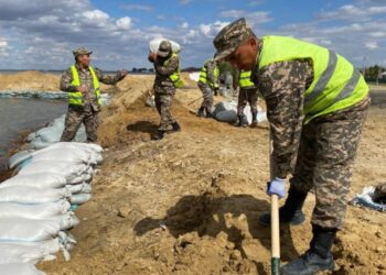 Су тасқыны. Үкімет Атырау жолдарын жөндеуге 5,9 млрд теңге бөлді