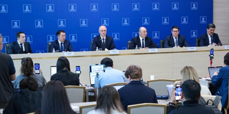 Елімізде жылу желілерінің тозуы 52%-ға дейін төмендетіледі