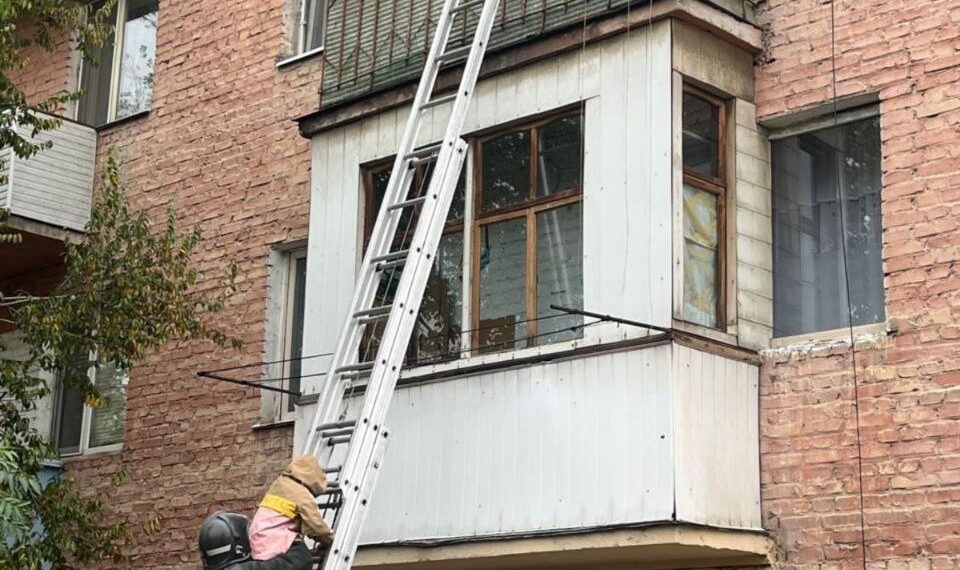 Жамбыл облысының өрт сөндірушілері 11 адамды эвакуациялады