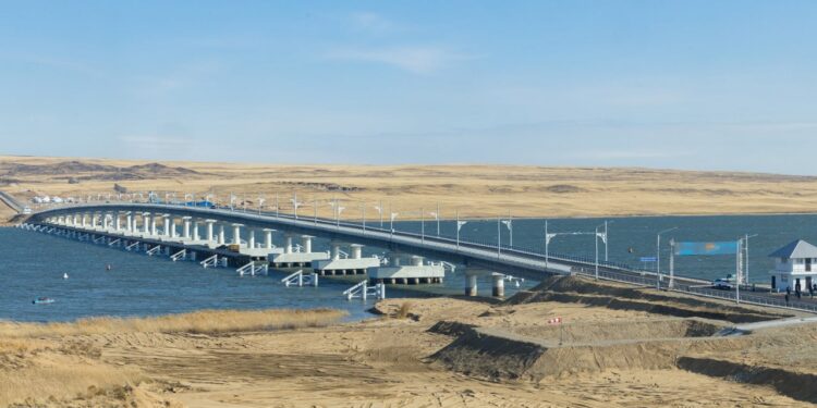 Бұқтырма су қоймасы арқылы өтетін еліміздегі ең ұзын көпір ашылды
