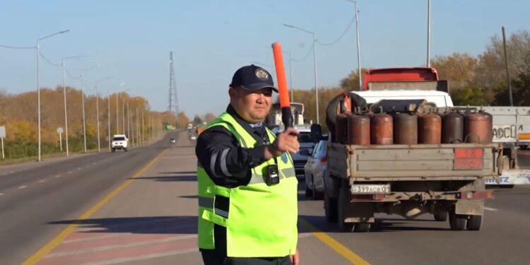 Қазақстанда жүргізушілердің еңбек және демалыс режимін сақтауын қадағалау күшейтілді