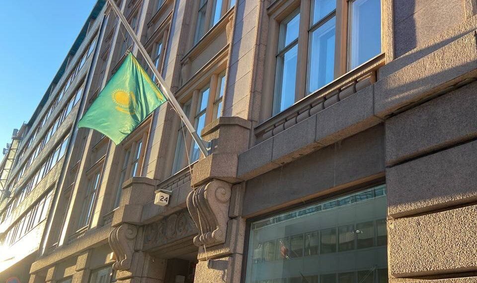 Елшілік қазақстандықтарға Украинадан кетуді ұсынды