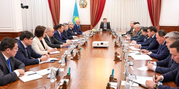 Қазақстан үкіметі Украина төңірегіндегі жағдайға байланысты шұғыл жиын өткізді
