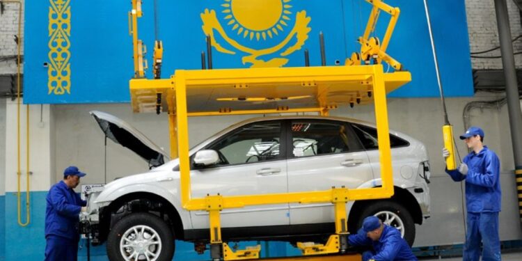 Елімізде жеңіл автомобильдер, жүк көліктері, арнайы техника мен автобустар шығаратын қанша кәсіпорын бар?