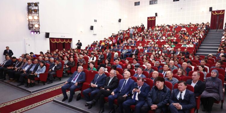Жамбыл облысында Шона Смаханұлының 100 жылдық мерейтойы кең көлемде атап өтілді