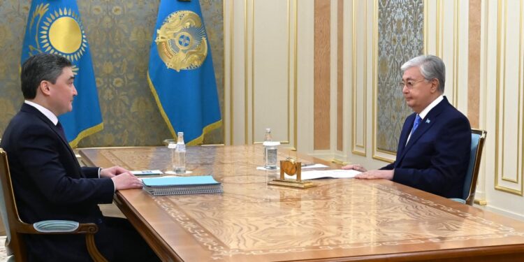 Мемлекет басшысы Премьер-Министр Олжас Бектеновті қабылдады