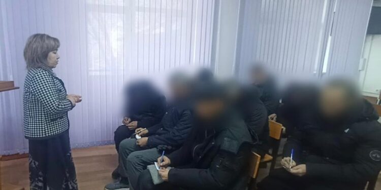 Таразда жазасын өтеушілерге психологиялық көмек көрсетілді