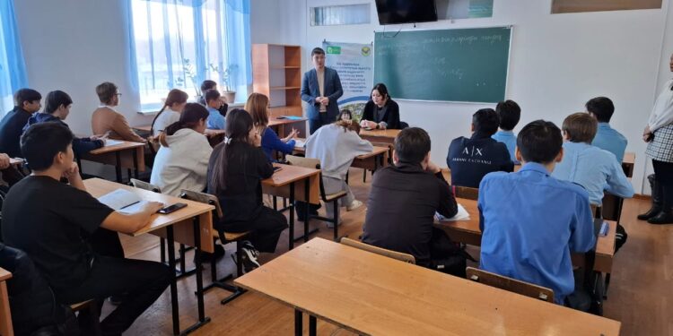 «Кибербуллинг және буллинг» тақырыбында кездесу өтті