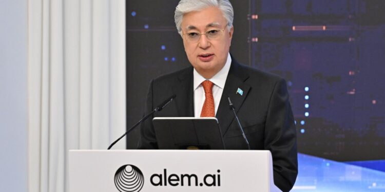Жас жазушылар мен ақындарға Президенттік арнаулы әдеби сыйлық берілді