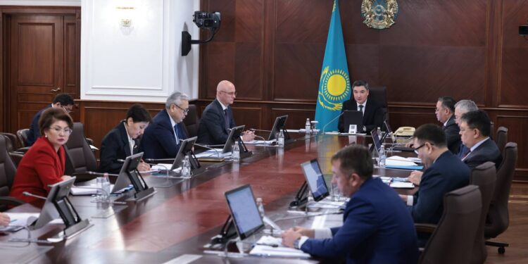 Бектенов: Спорт нысандары қарапайым халыққа қолжетімді болуы керек