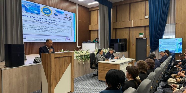 Байзақ ауданы білім бөлімінің басшысы 2025 жылға қойылған міндеттерді атады