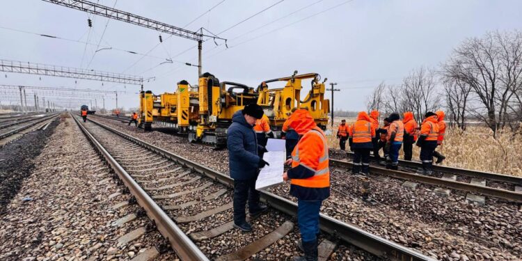Биыл өңірде 13,4 км жолда рельстік тіректер жаңартылады